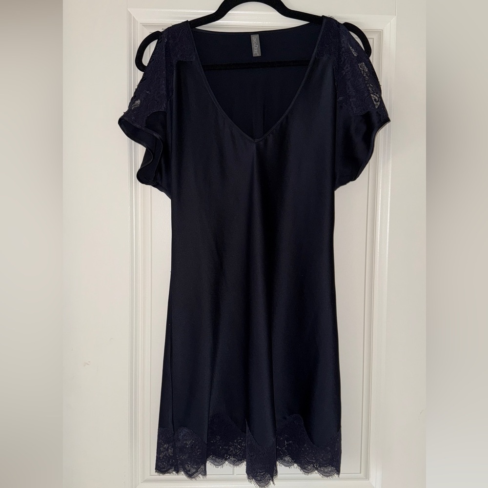Elegant Navy Lace Trim Chemise with Shoulder Cut-outs